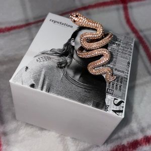 Taylor Swift reputation snake ring